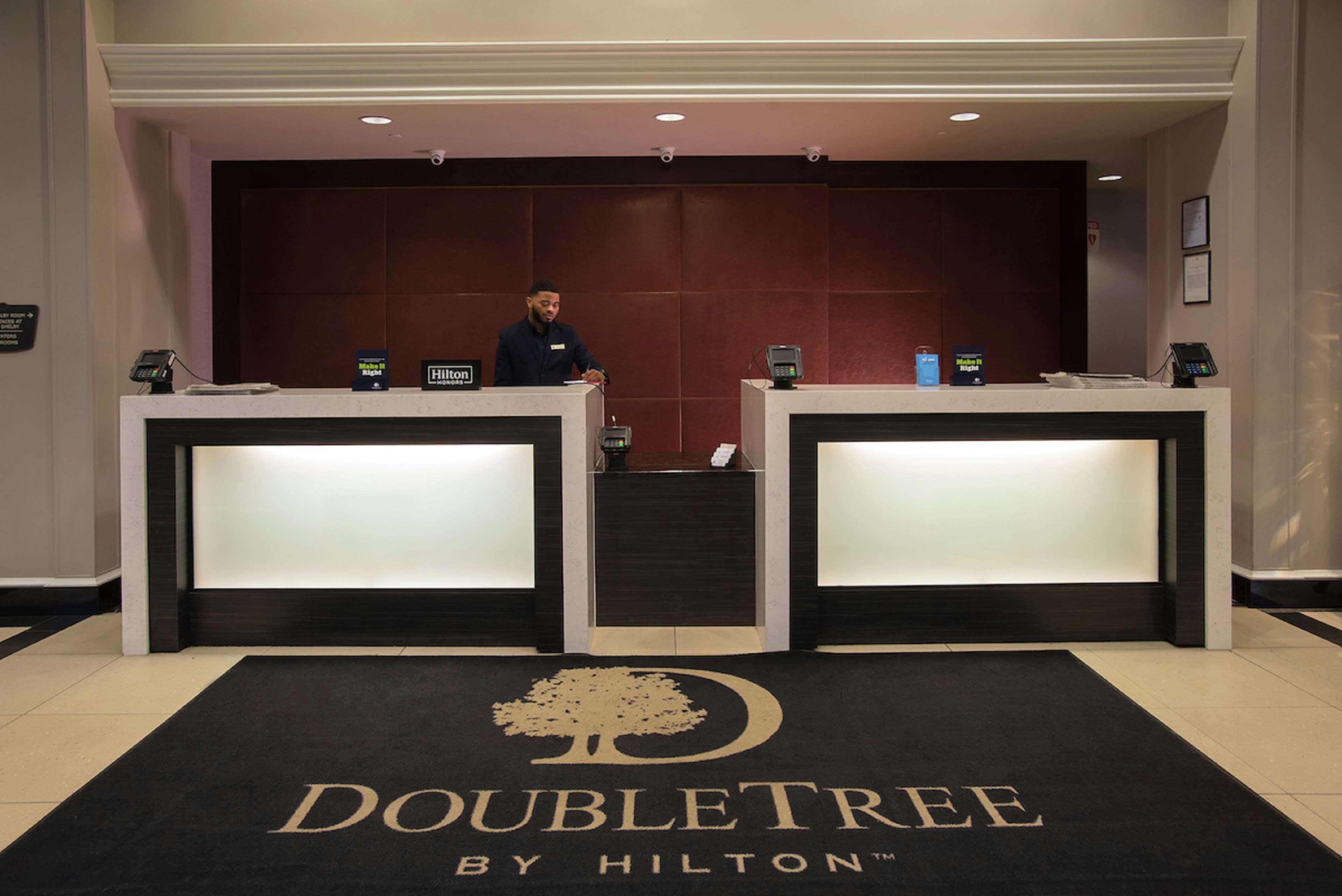 Doubletree Suites By Hilton Hotel Detroit Downtown - Fort Shelby Exterior foto